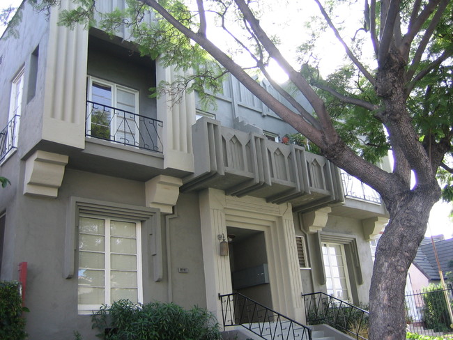 Building Photo - Koreatown Art Deco