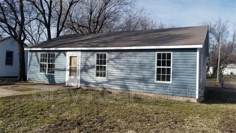 Primary Photo - 522 W 2nd St