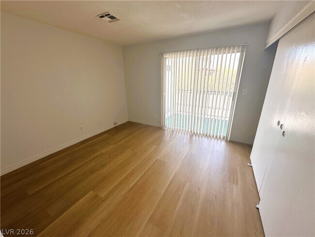 Foto del edificio - 4744 W Sand Creek Ave