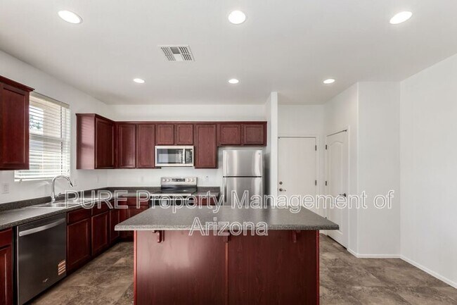 Foto del edificio - 4044 E Oakland St