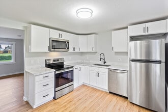 Building Photo - 5110 Diamond Blvd SW