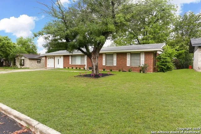 Photo - 213 Pecan Dr
