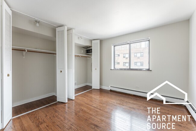 Foto del edificio - 6011 N Winthrop Ave