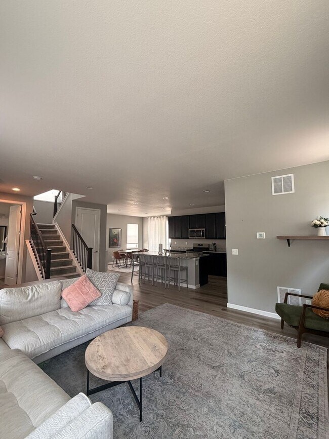 Building Photo - 17247 Parkside Dr N