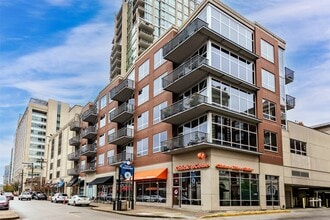 Building Photo - 9 N Euclid Ave