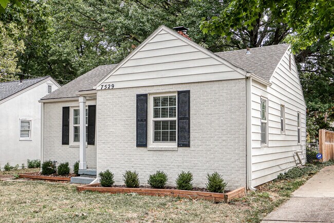 Building Photo - 7529 Wyandotte St