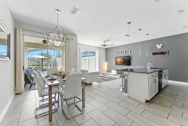 Foto del edificio - 4832 Dedication St