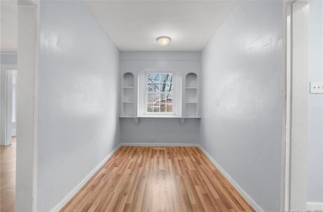 Foto del edificio - 111 Elmwood Pl