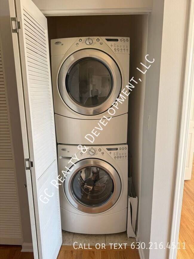 Foto del edificio - 2520 S Oakley Ave