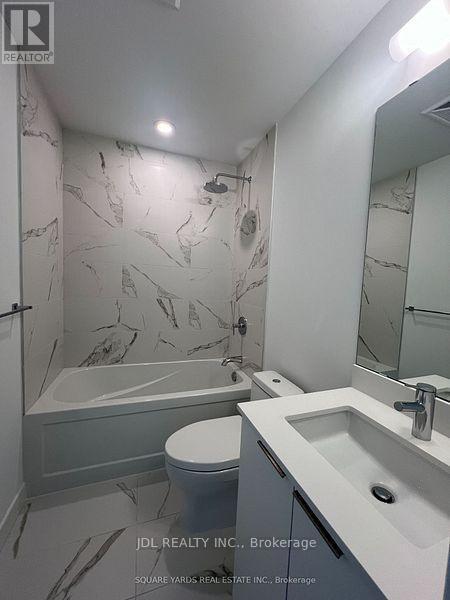 Building Photo - 8 Olympic Gdn Dr