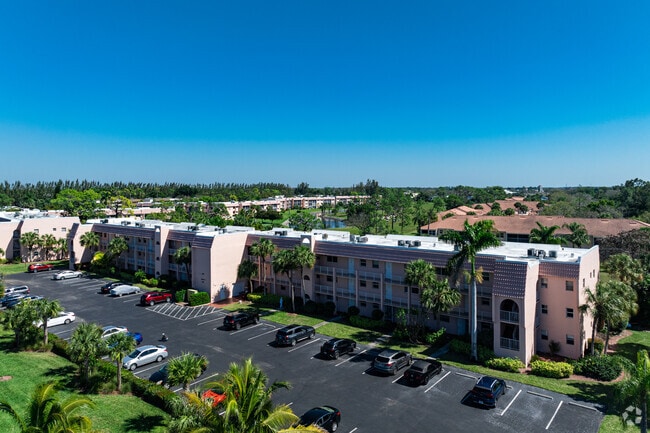 Building Photo - Emerald Green Condominium