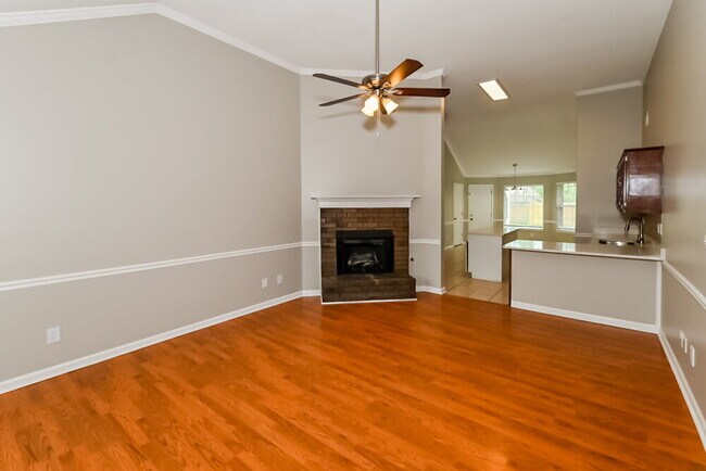 Foto del edificio - 6700 Black Oak Dr