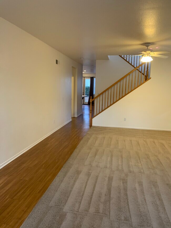 Building Photo - 6972 Tradewinds Dr