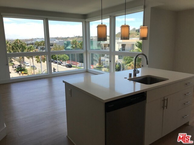 Foto del edificio - 12760 Millennium Dr