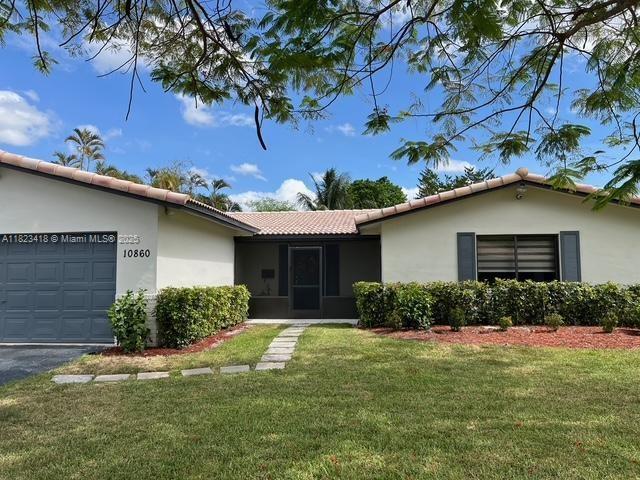 Foto principal - 10860 NW 40th St