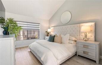 Building Photo - 2528 W MacArthur Blvd