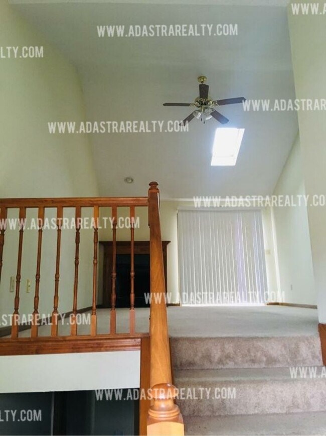 Building Photo - 2527 Bent Oak Ct