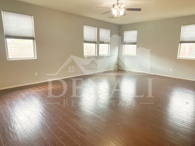 Foto del edificio - 51 S 57th Pl
