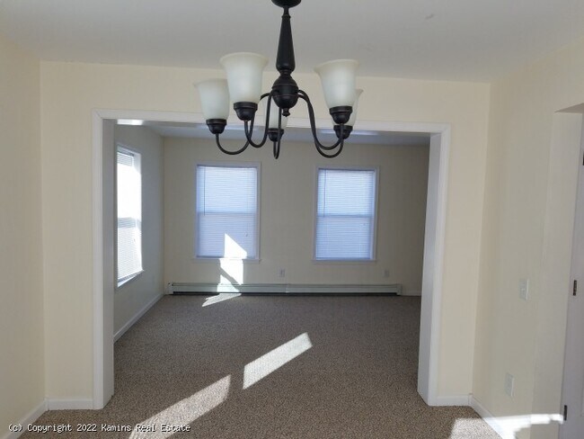 Comedor/Sala de estar - 237 Green Ave