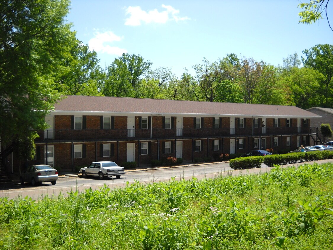 Foto principal - 480 E Red Bud Rd