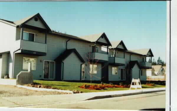 Primary Photo - 1720 Silver Lake Rd
