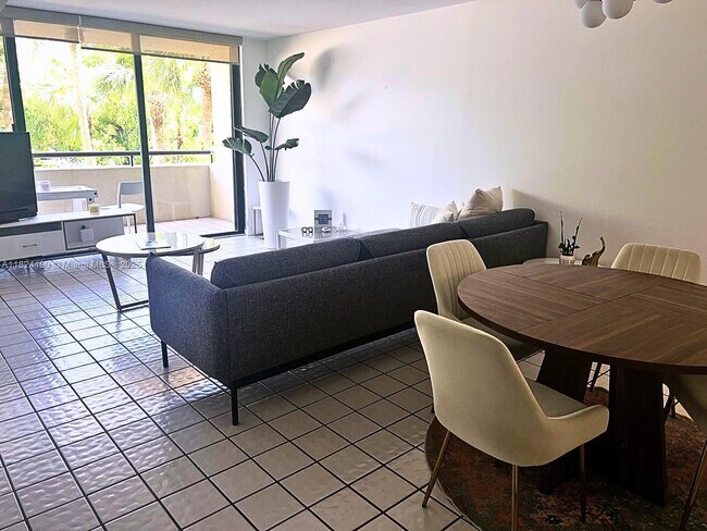 Foto del edificio - 170 Ocean Ln Dr