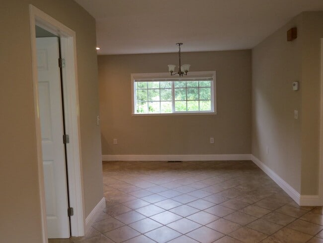 Building Photo - Coming Soon - Geyserville Wine Country Living Awaits!  Available June 15, 2026