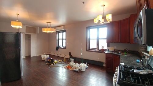 Building Photo - 591 3rd St