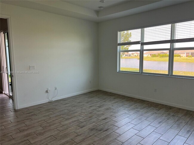 Foto del edificio - 12767 SW Phoenix Dr