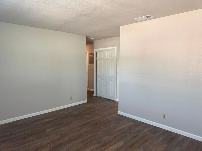 Foto del edificio - 226 Park Ln
