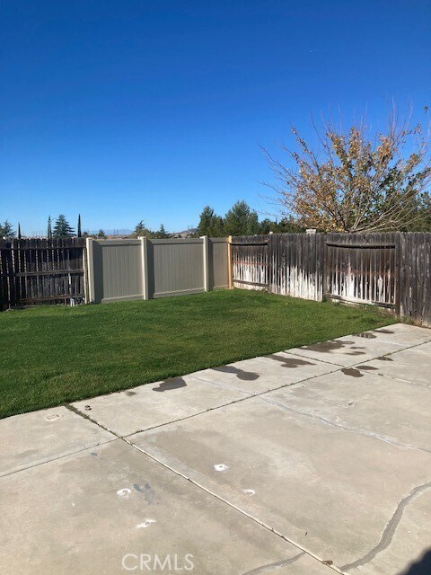 Building Photo - 1237 Eucalyptus Dr