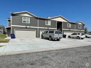 Building Photo - 1191 Longbow Ln