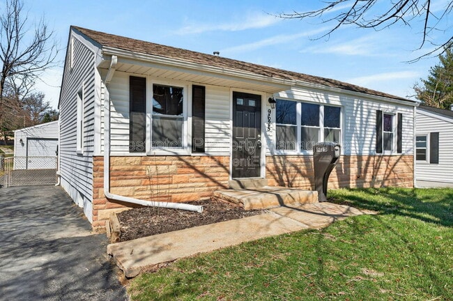 Foto del edificio - 9625 Theodosia Ave