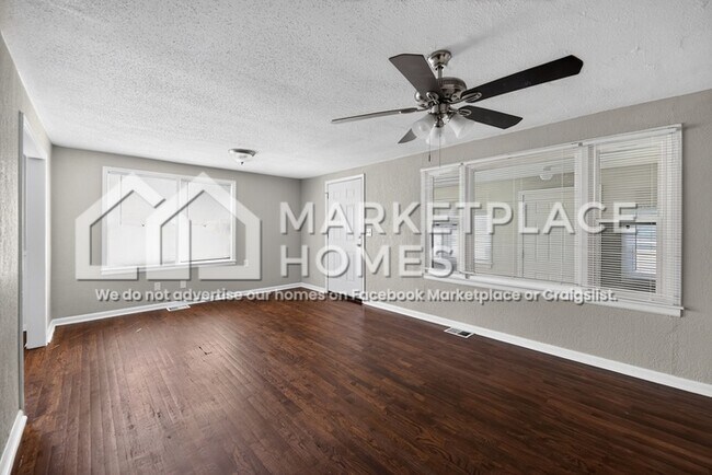Foto del edificio - 1110 Pinkston St
