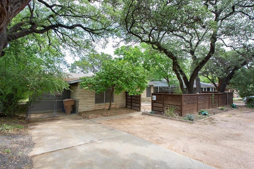 1110 W Oltorf St, Austin, TX 78704 House Rental in Austin, TX