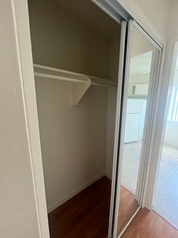 Building Photo - 430 S Gramercy Pl