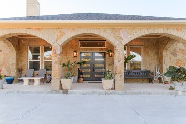 Foto del edificio - 21404 Lonesome Ct