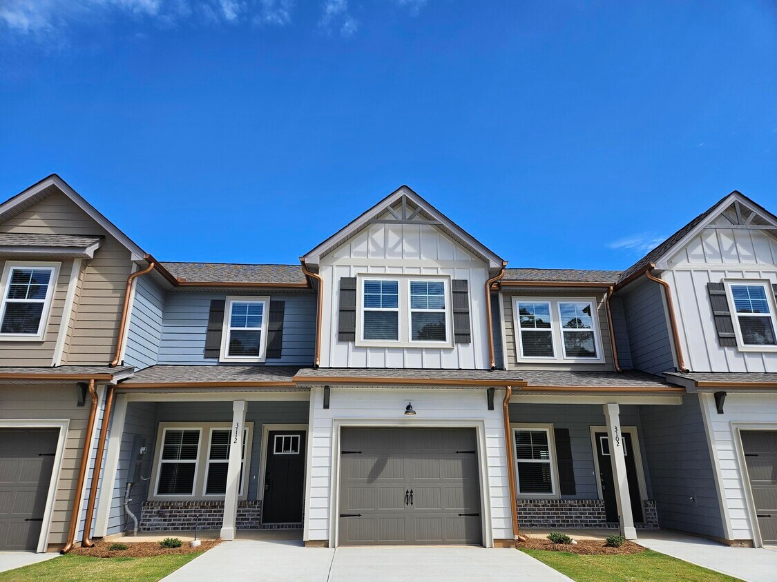 Foto principal - 3048 Venetian Dr