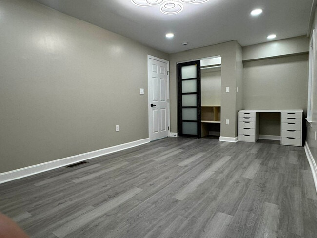 Photo - 247 Union St House