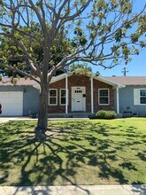 Building Photo - 2121 Westhaven Ave