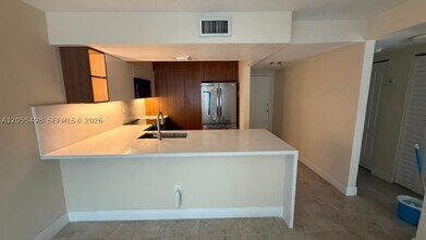 Building Photo - 5000 NW 79th Ave