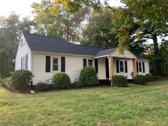 Building Photo - 3750 S Snoddy Rd