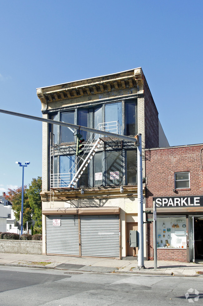 Foto del edificio - 255 S Broadway