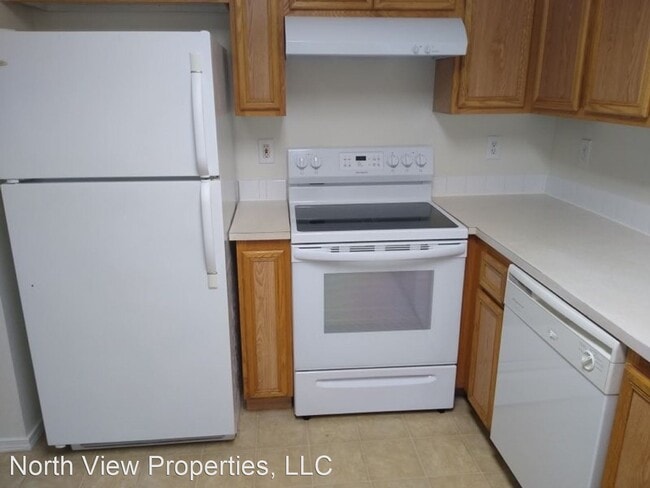 Building Photo - 141 NE 147th Ave