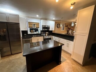 Building Photo - 3106 Spanish Trl