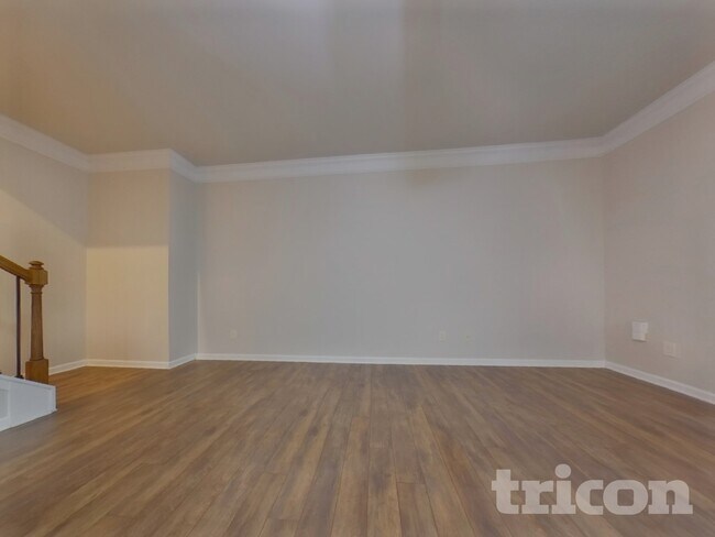 Foto del edificio - 55 Thorndale Ct