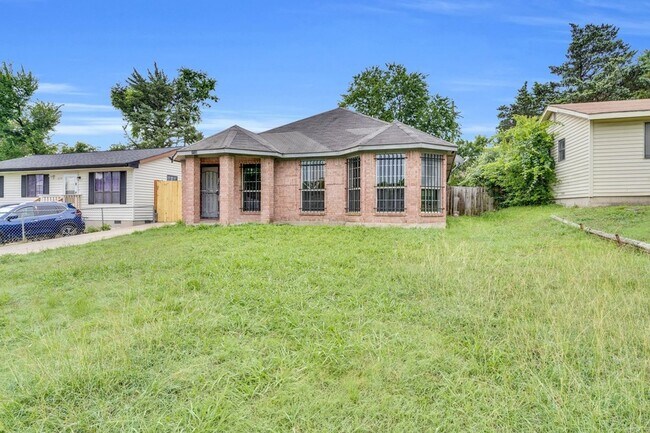 Foto del edificio - 2520 Fatima Ave