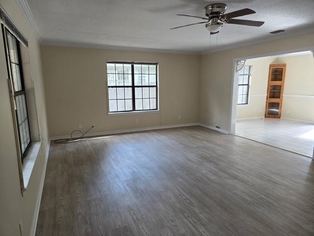 Building Photo - 5771 Helen St