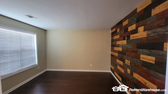 Foto del edificio - 1165 Amhearst Oaks Dr