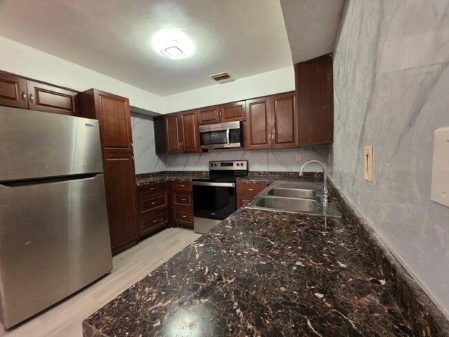 2 bedroom in Miami FL 33161 - 2 bedroom in Miami FL 33161 Apartment